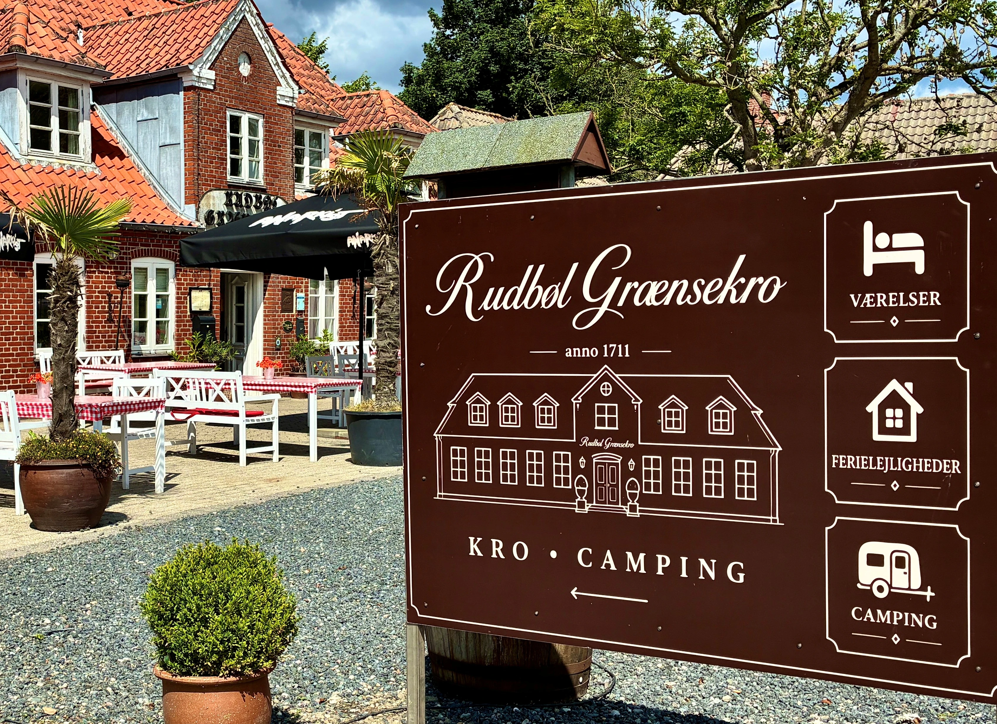 Rudbøl Grænsekro set udefra
